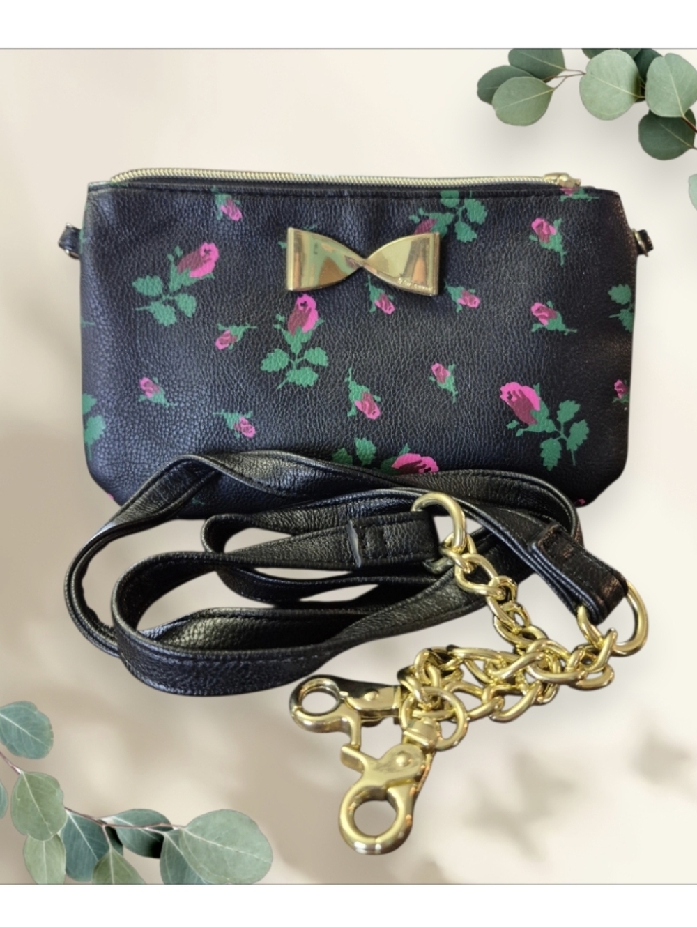 Betsey Johnson Rosebud Crossbody Bag With Gold Bow EUC